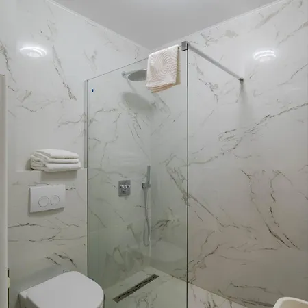 De Silva Apartament2 *