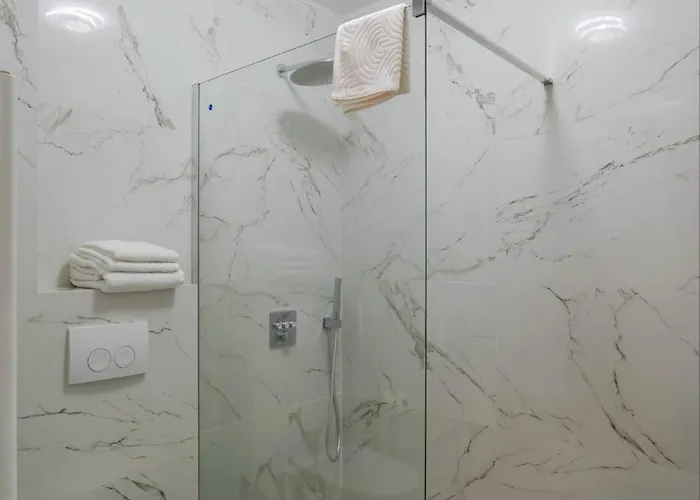 De Silva Apartament2 *